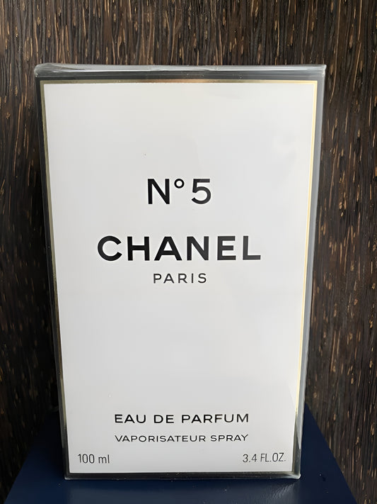 CHANEL No. 5 Eau De Parfum Spray 100ml (3.4 fl oz)